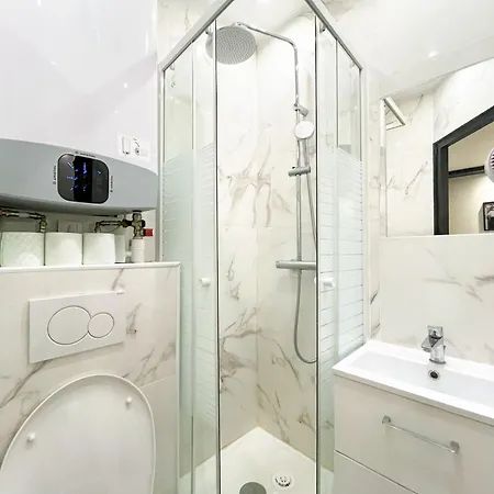 Appartement Urbanflat 160 - Secured Designer Triplex In