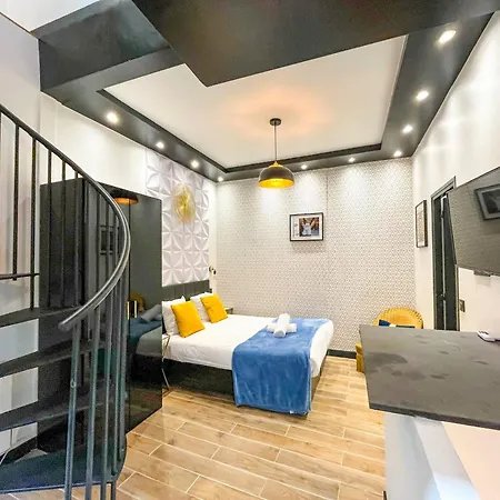 Urbanflat 160 - Secured Designer Triplex In *